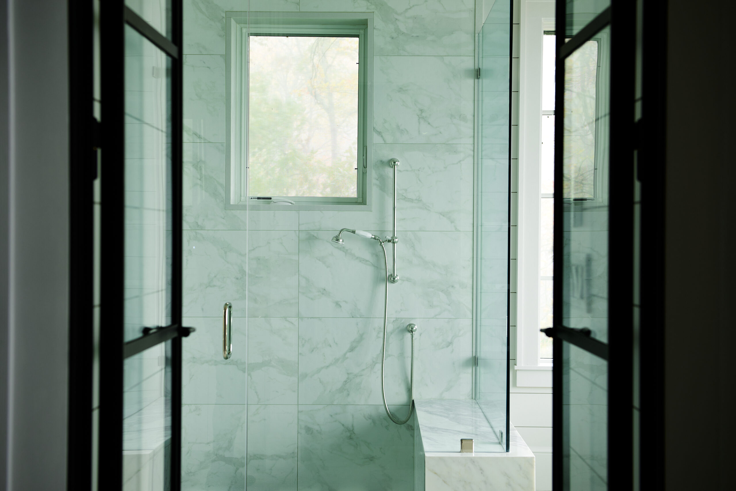 bathroom - plumbing fixture